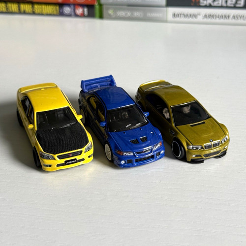 Hot wheels diecast 3 cars - hot, 3-cars