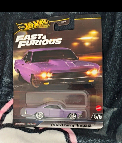 Hot wheels premium fast - premium,