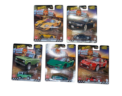 Hot wheels premium - 1:64,